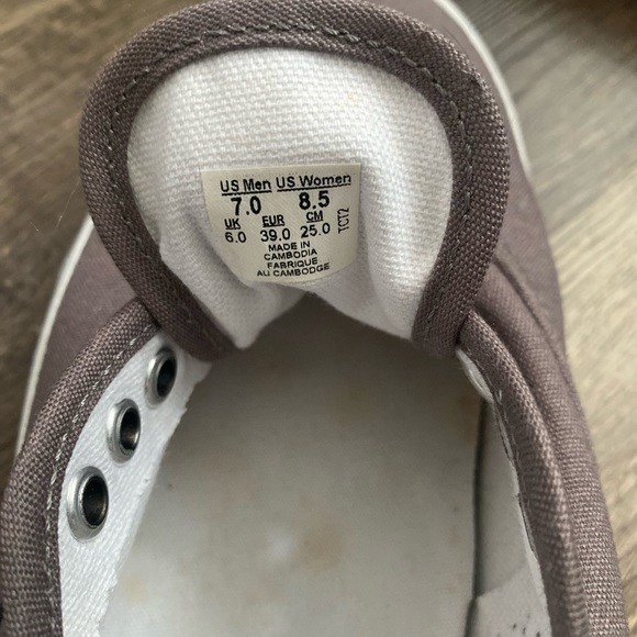 Vans Authentic Canvas Shoe in black/pewter women’s 8.5 Men’s 7. Never worn - Picture 6 of 12